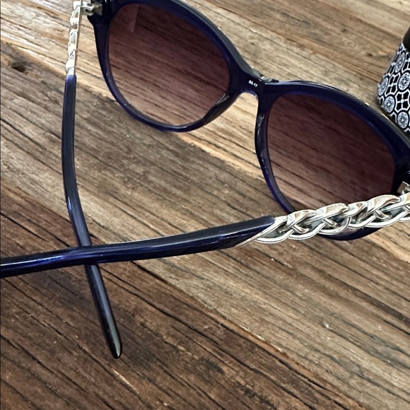Brighton 💙 Navy Interlok Braid Sunglasses - NWOT - Picture 7 of 7